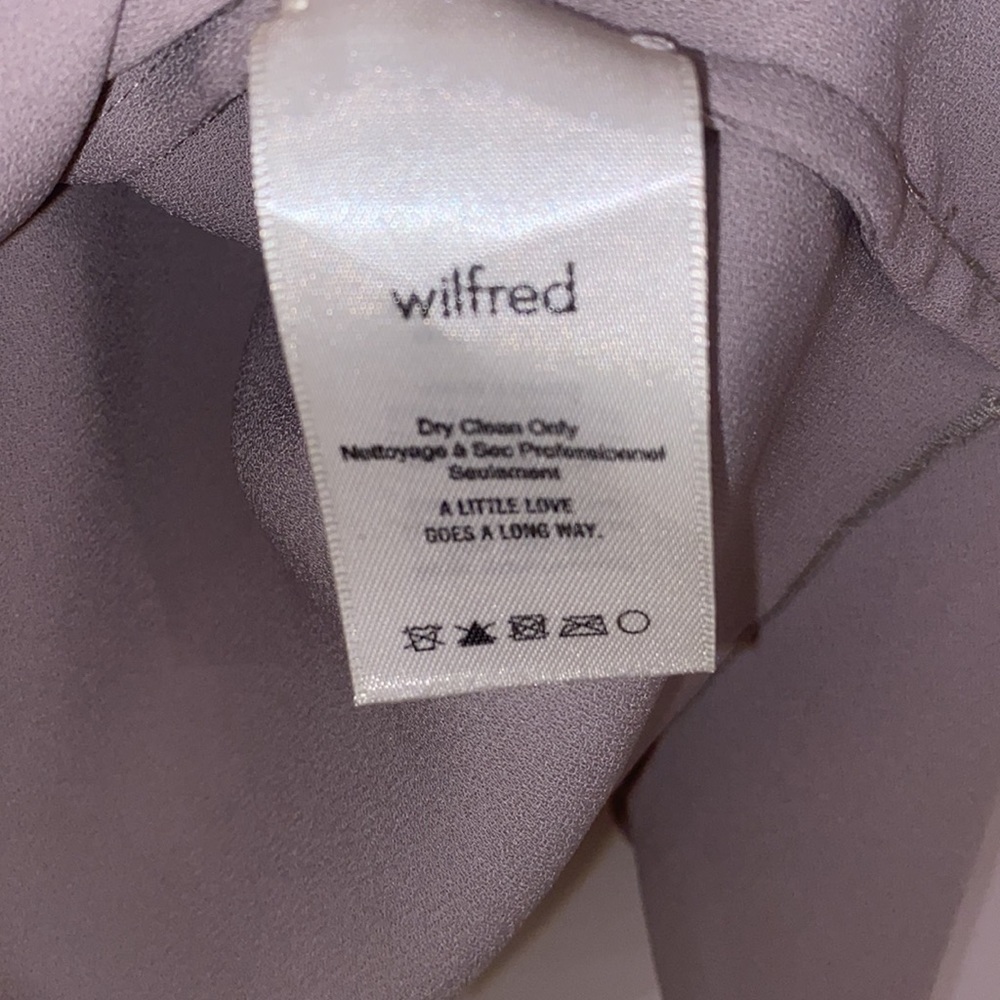 Aritzia Wilfred Pozzi drapey Blouse Long tied Sleeve with silk Size XS - Picture 8 of 12